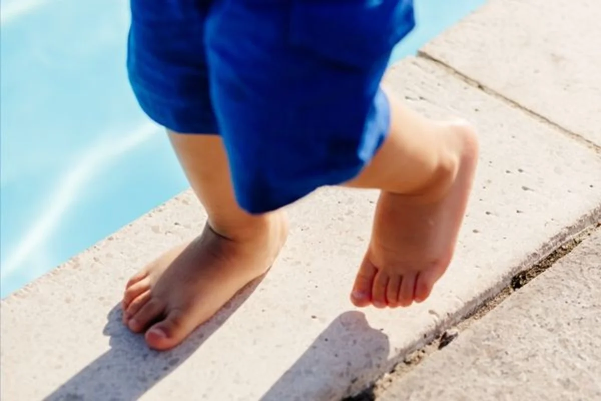 Çocuklarda Düz Tabanlık ve İçe Basma: Ebeveynler Ne Zaman Endişelenmeli?