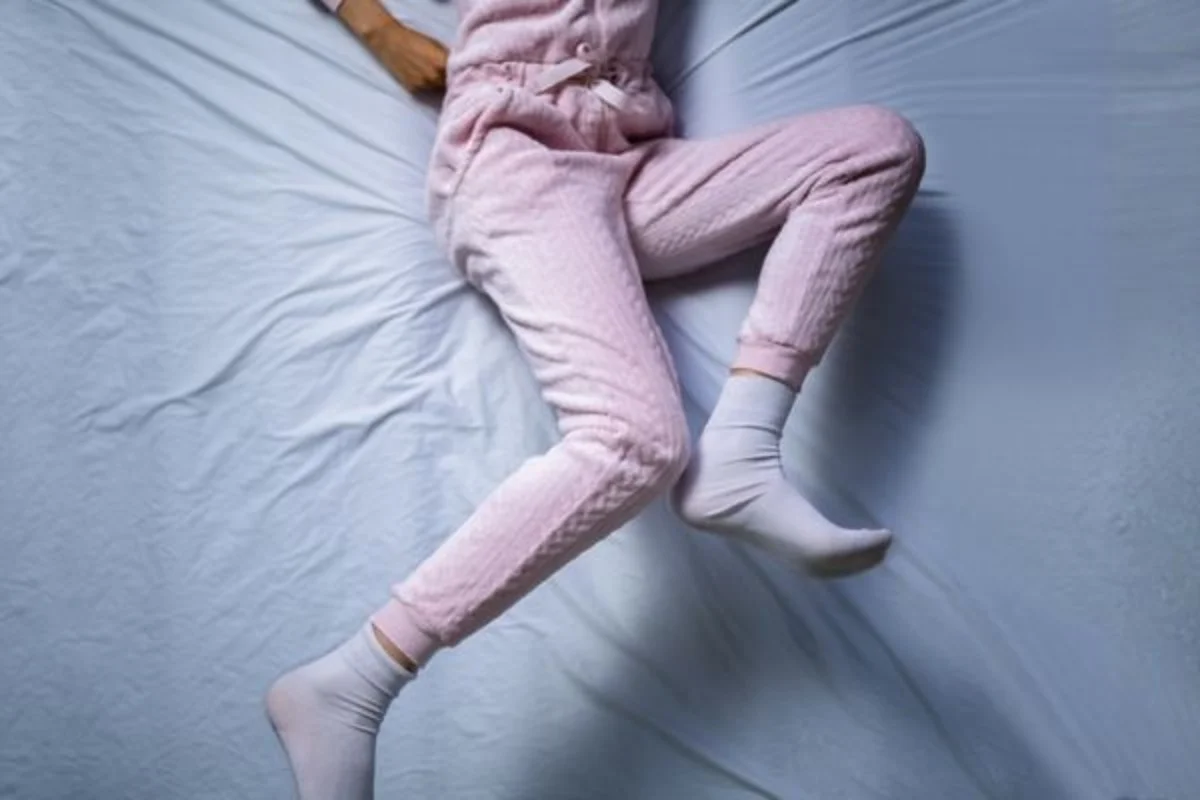 Huzursuz Bacak Sendromu İçin Fizyoterapi Çözümleri: Ağrıları Hafifletin, Uyku Kalitenizi Artırın!