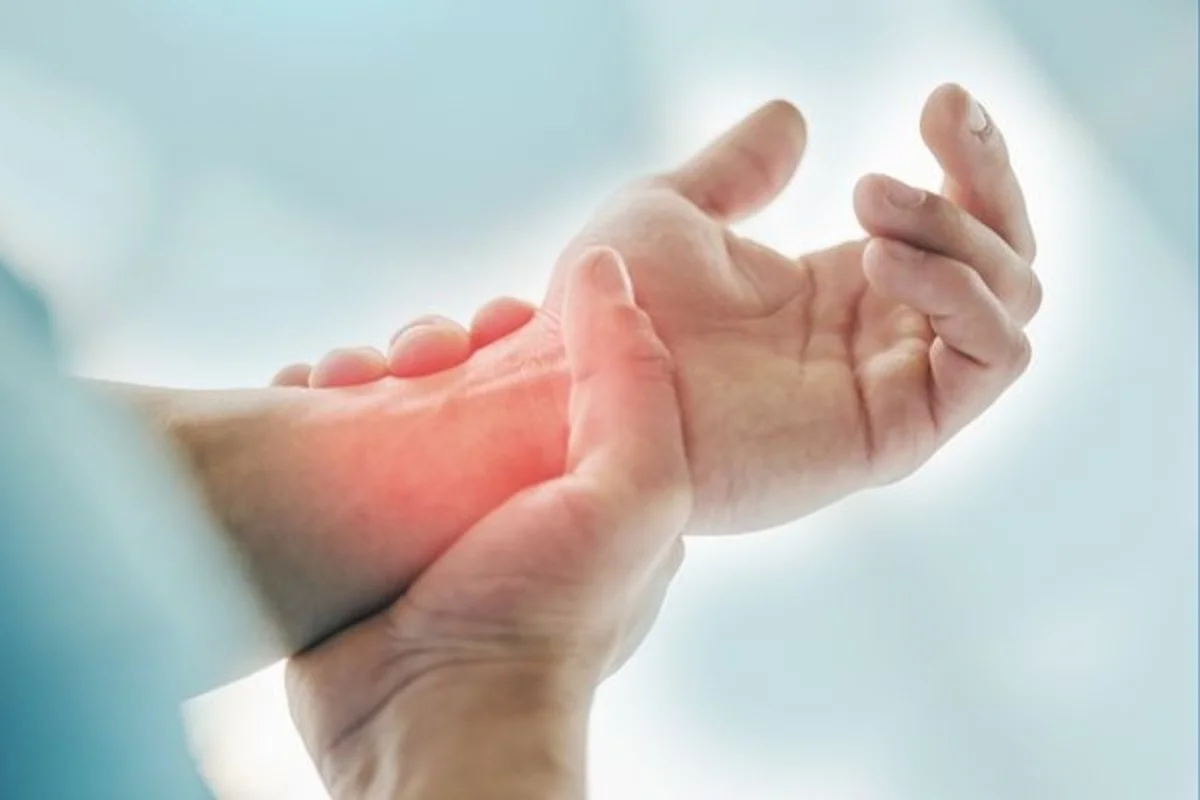 Fibromiyalji (Kas Romatizması) ile Yaşamak: Ağrıları Yönetme Rehberi