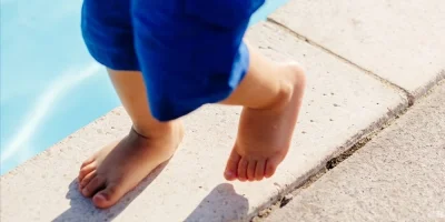 Çocuklarda Düz Tabanlık ve İçe Basma: Ebeveynler Ne Zaman Endişelenmeli?