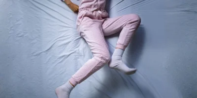 Huzursuz Bacak Sendromu İçin Fizyoterapi Çözümleri: Ağrıları Hafifletin, Uyku Kalitenizi Artırın!